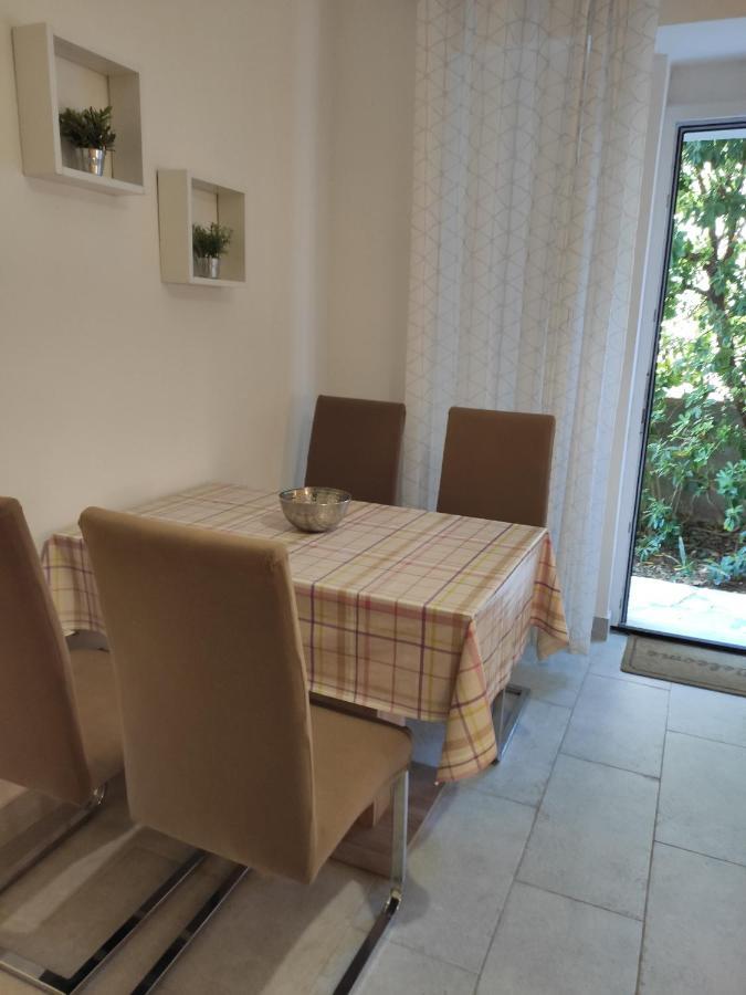 Apartments With A Parking Space Novalja, Pag - 6552 외부 사진