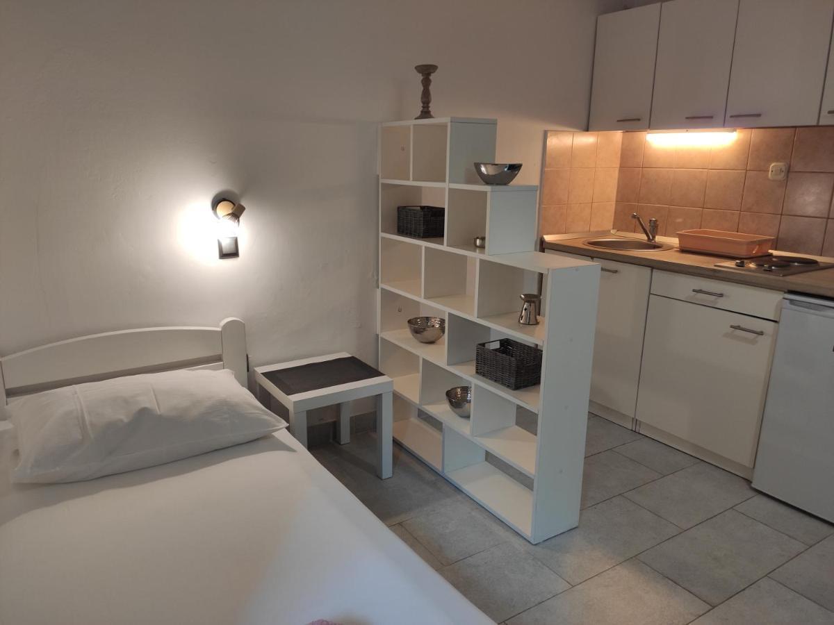 Apartments With A Parking Space Novalja, Pag - 6552 외부 사진