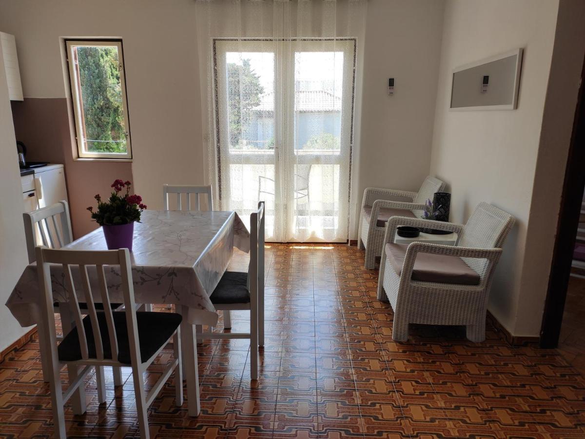 Apartments With A Parking Space Novalja, Pag - 6552 외부 사진